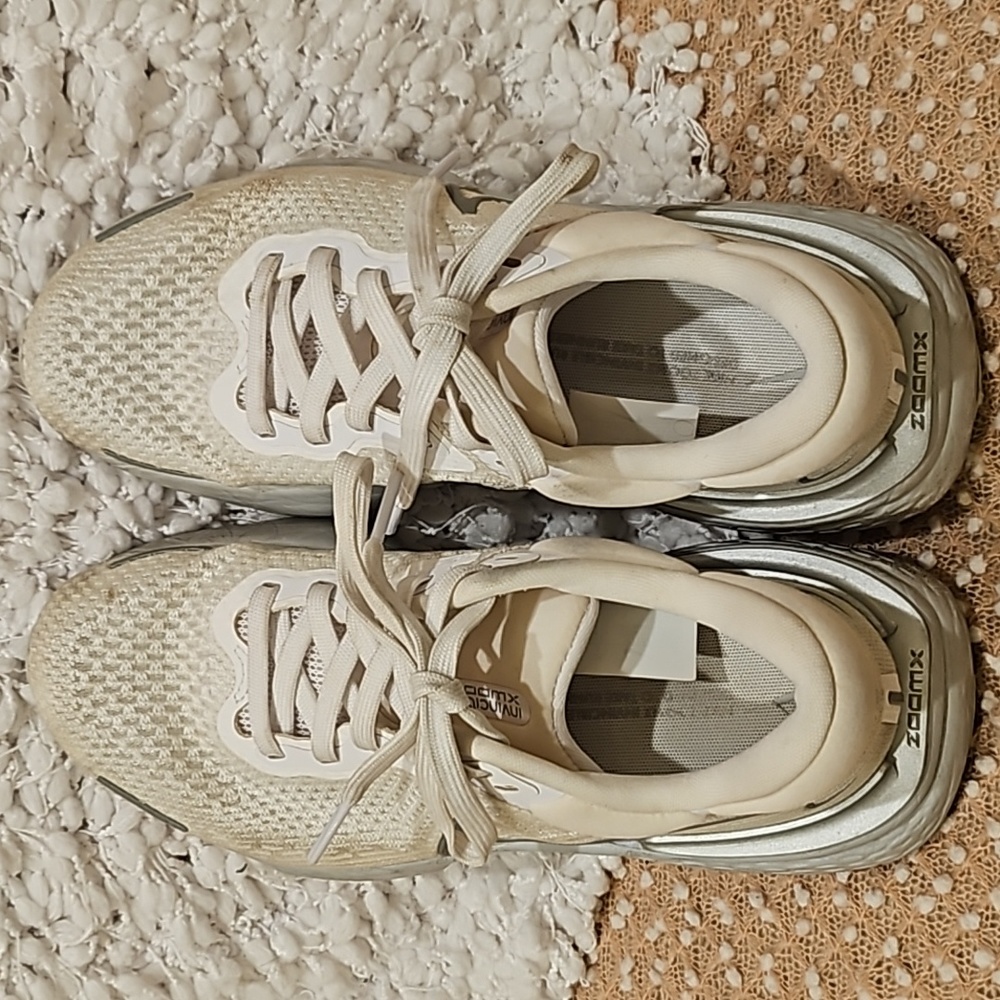 Nike Zoomx Sneakers - Picture 5 of 16